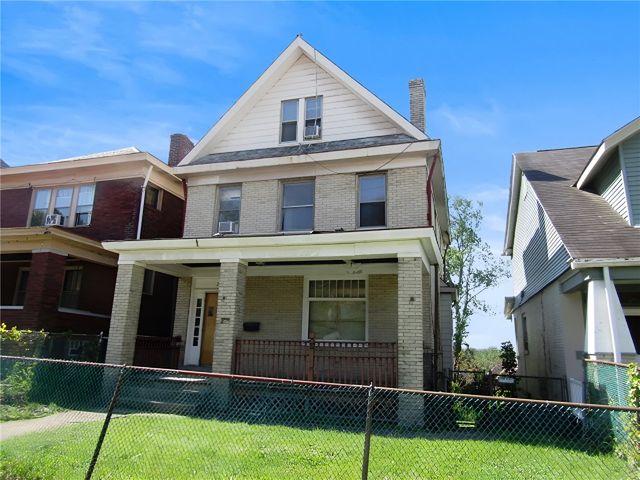230 Mckinley St, Knoxville, PA 15210
