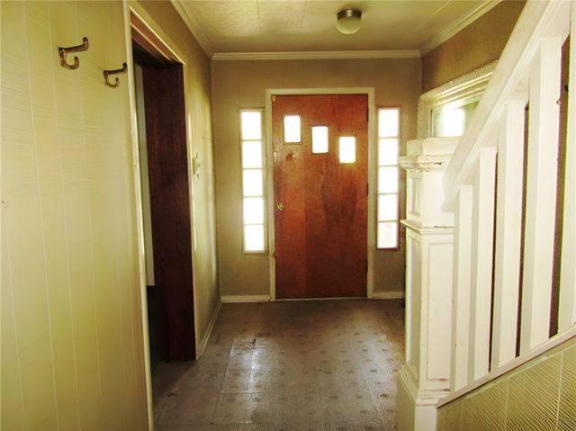 230 Mckinley St, Knoxville, PA 15210