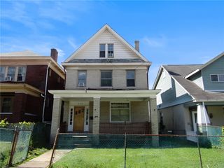 230 Mckinley St, Knoxville, PA 15210