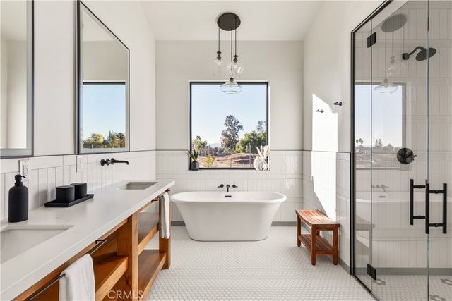 39241 Corte Venture, Temecula, CA 92592