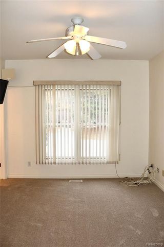 6273 Boulder Drive, Flushing, MI 48433