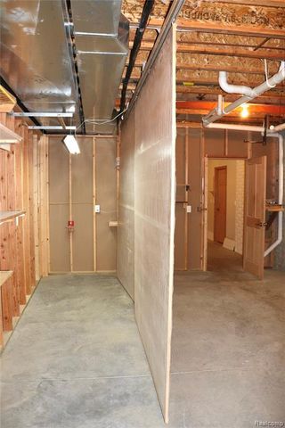 6273 Boulder Drive, Flushing, MI 48433