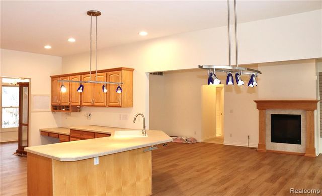 6273 Boulder Drive, Flushing, MI 48433