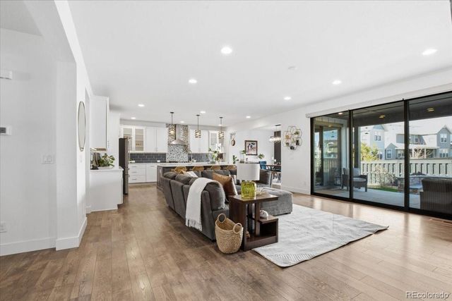 9252 Star Streak Circle, Littleton, CO 80125