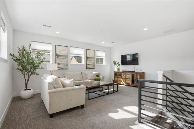 9252 Star Streak Circle, Littleton, CO 80125