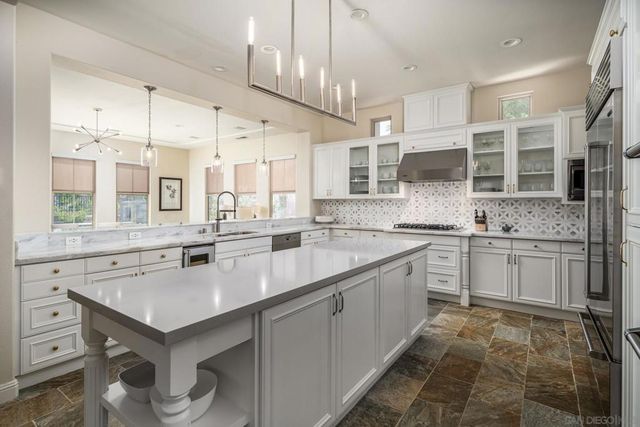 7425 Rancho Cabrillo Trail, San Diego, CA 92127