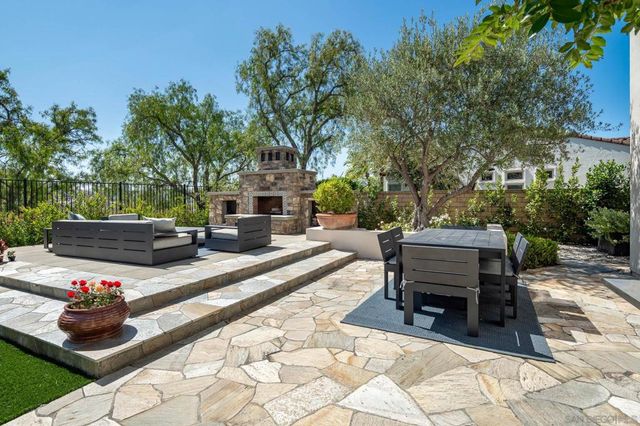 7425 Rancho Cabrillo Trail, San Diego, CA 92127