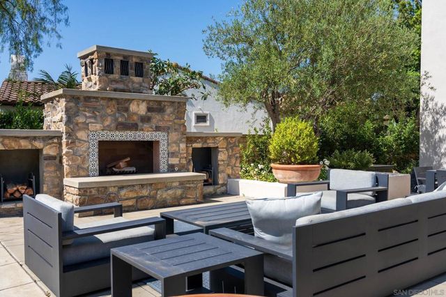 7425 Rancho Cabrillo Trail, San Diego, CA 92127