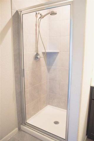 2923 Vales Point Drive, Fresno, TX 77545