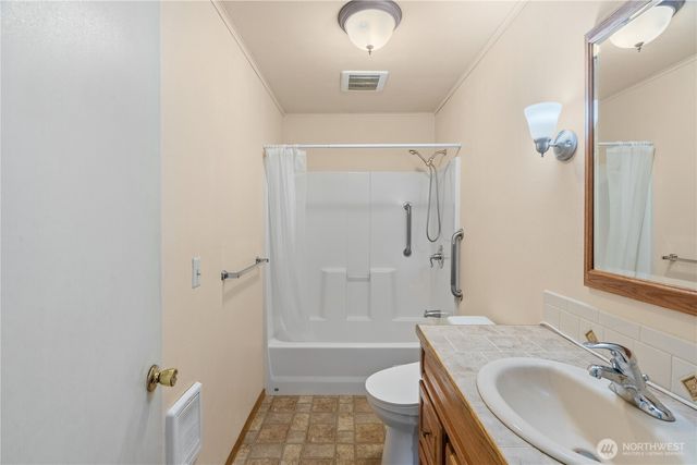 106 Jefferson Street, South Bend, WA 98586