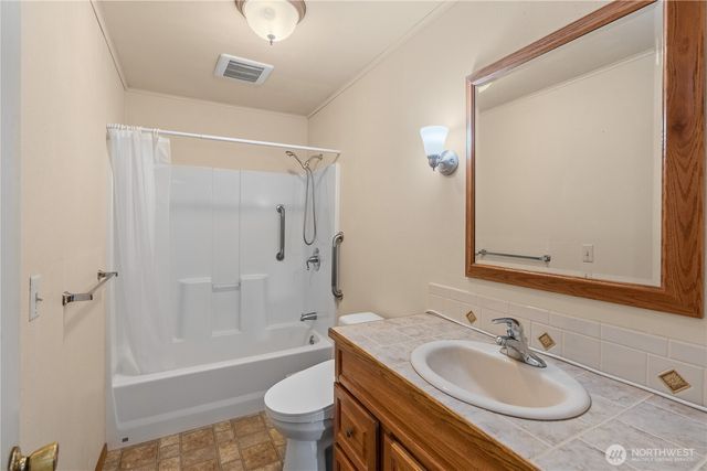106 Jefferson Street, South Bend, WA 98586