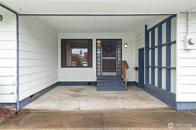 106 Jefferson Street, South Bend, WA 98586