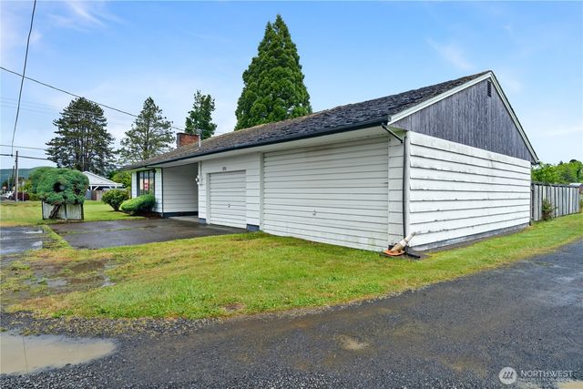 106 Jefferson Street, South Bend, WA 98586