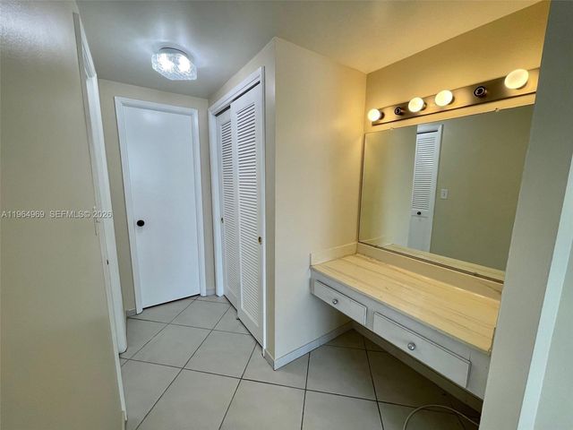 4330 Hillcrest Dr 716, Hollywood, FL 33021
