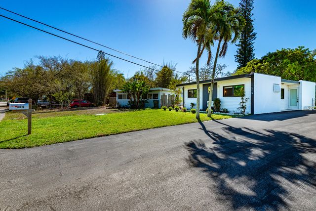 354 Manchester Street, Boca Raton, FL 33487