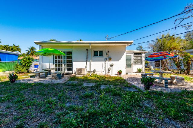 354 Manchester Street, Boca Raton, FL 33487