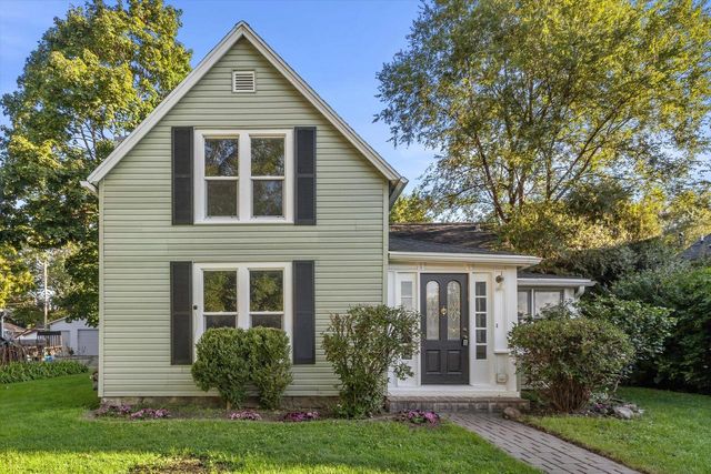 923 Marshall STREET, Lake Geneva, WI 53147