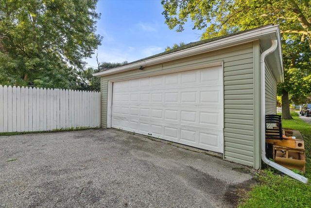 923 Marshall STREET, Lake Geneva, WI 53147