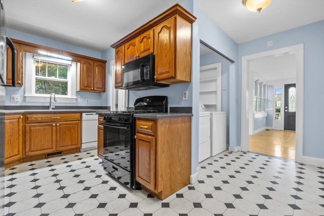 923 Marshall STREET, Lake Geneva, WI 53147