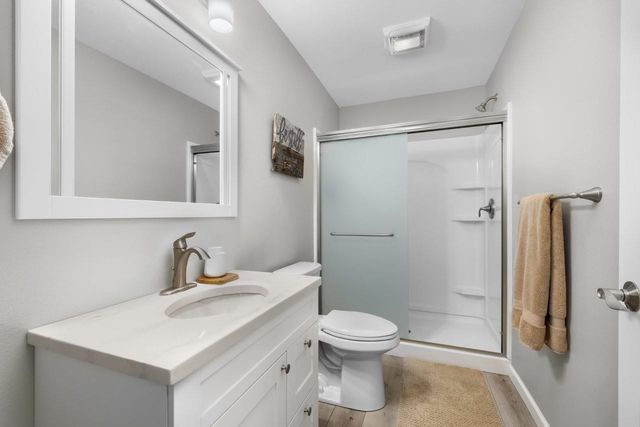 2720 Heritage Dr NW, Minot, ND 58703