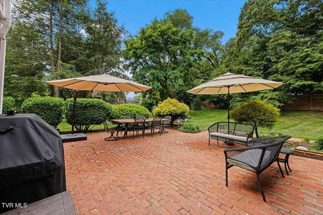 805 Hillrise Boulevard, Johnson City, TN 37601