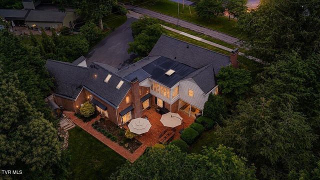 805 Hillrise Boulevard, Johnson City, TN 37601