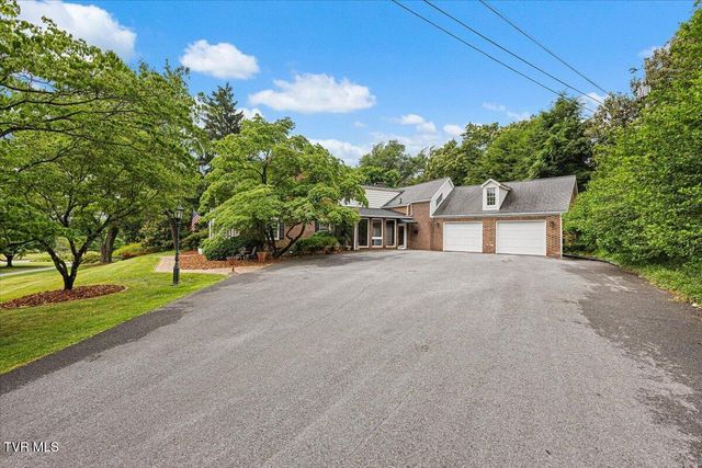 805 Hillrise Boulevard, Johnson City, TN 37601