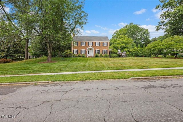 805 Hillrise Boulevard, Johnson City, TN 37601