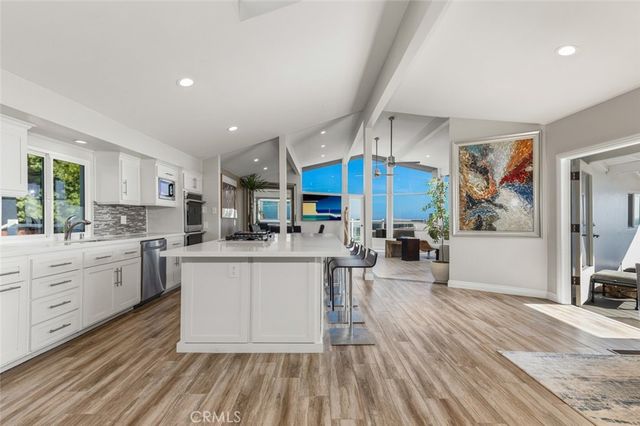2 Camel Point, Laguna Beach, CA 92651