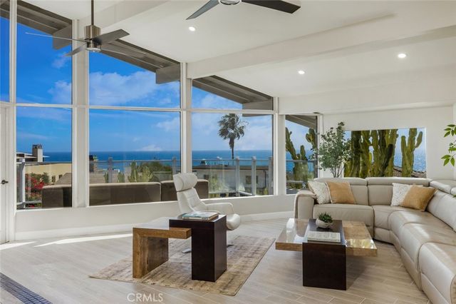 2 Camel Point, Laguna Beach, CA 92651