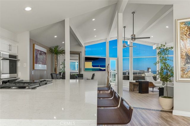 2 Camel Point, Laguna Beach, CA 92651