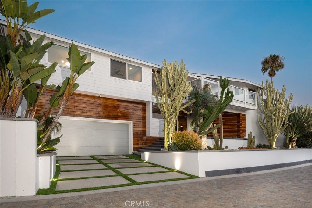 2 Camel Point, Laguna Beach, CA 92651