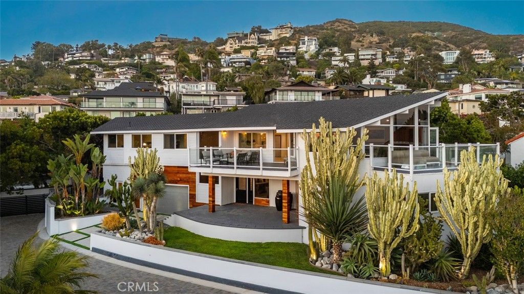 2 Camel Point, Laguna Beach, CA 92651 — photo 4