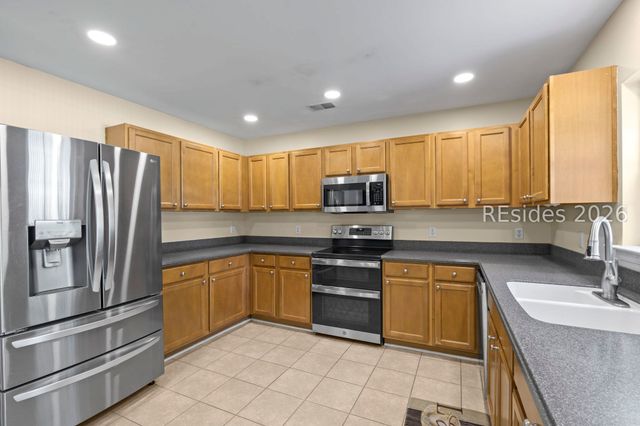 34 Hidden Lakes Cir, Bluffton, SC 29910