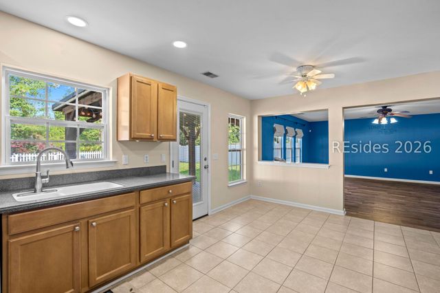 34 Hidden Lakes Cir, Bluffton, SC 29910
