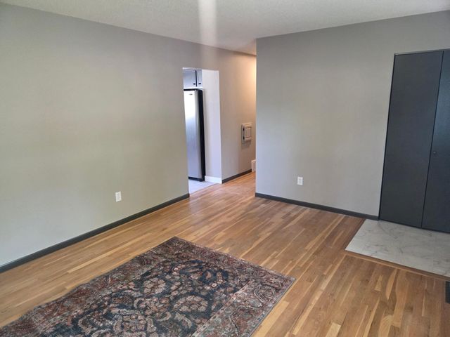 3725 78th Street E, Inver Grove Heights, MN 55076
