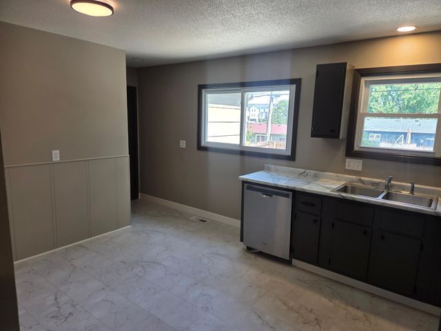 3725 78th Street E, Inver Grove Heights, MN 55076