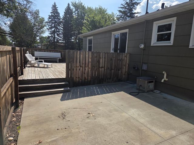 3725 78th Street E, Inver Grove Heights, MN 55076