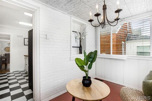 6031 Lansdowne Avenue, St Louis, MO 63109