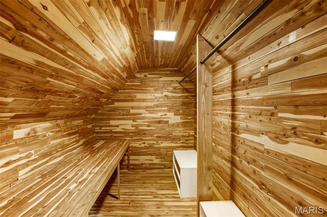 6031 Lansdowne Avenue, St Louis, MO 63109