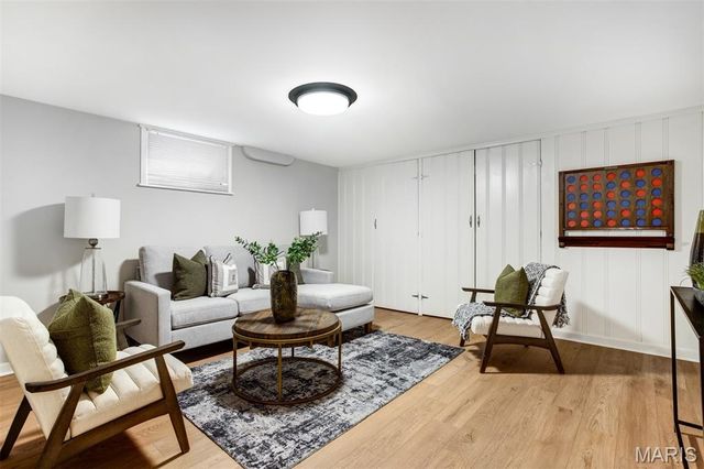 6031 Lansdowne Avenue, St Louis, MO 63109