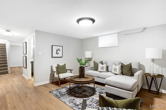 6031 Lansdowne Avenue, St Louis, MO 63109