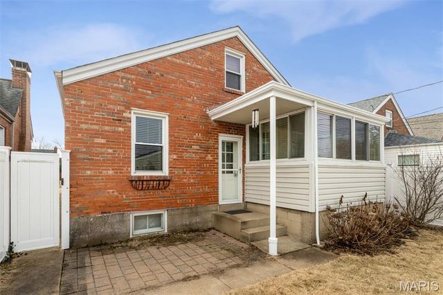 6031 Lansdowne Avenue, St Louis, MO 63109