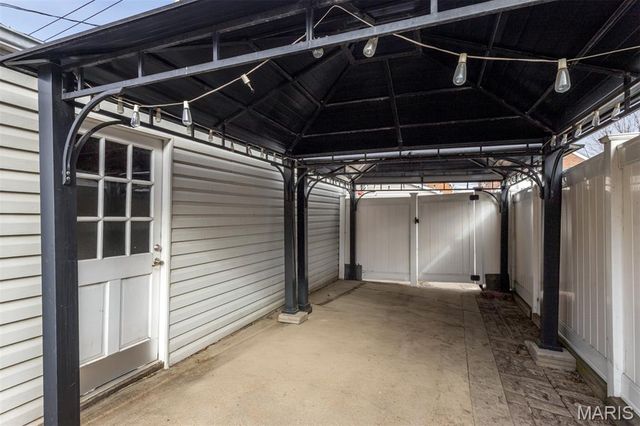 6031 Lansdowne Avenue, St Louis, MO 63109