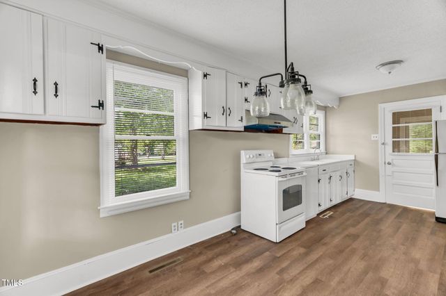 2677 Nc-39, Henderson, NC 27537