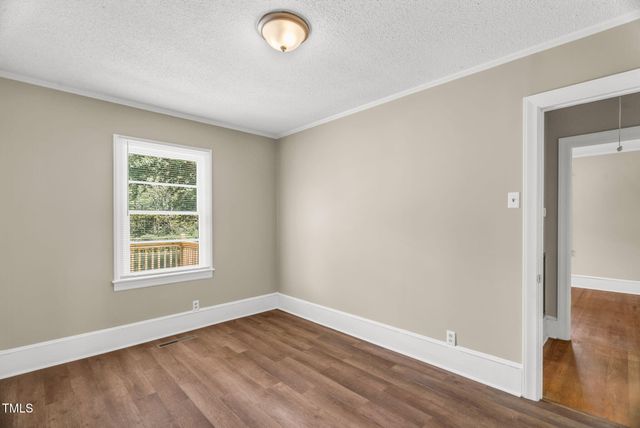 2677 Nc-39, Henderson, NC 27537