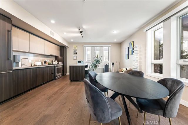 39 S Los Robles Avenue 3001, Pasadena, CA 91101