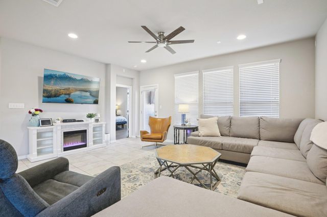 212 Spanish Foal TRL, Georgetown, TX 78626