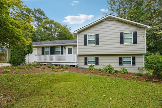 798 Bankshire Drive, Suwanee, GA 30024