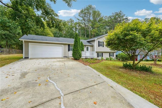 798 Bankshire Drive, Suwanee, GA 30024